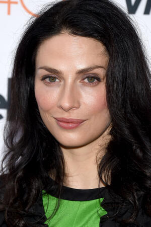 Joanne Kelly Biography | Fandango